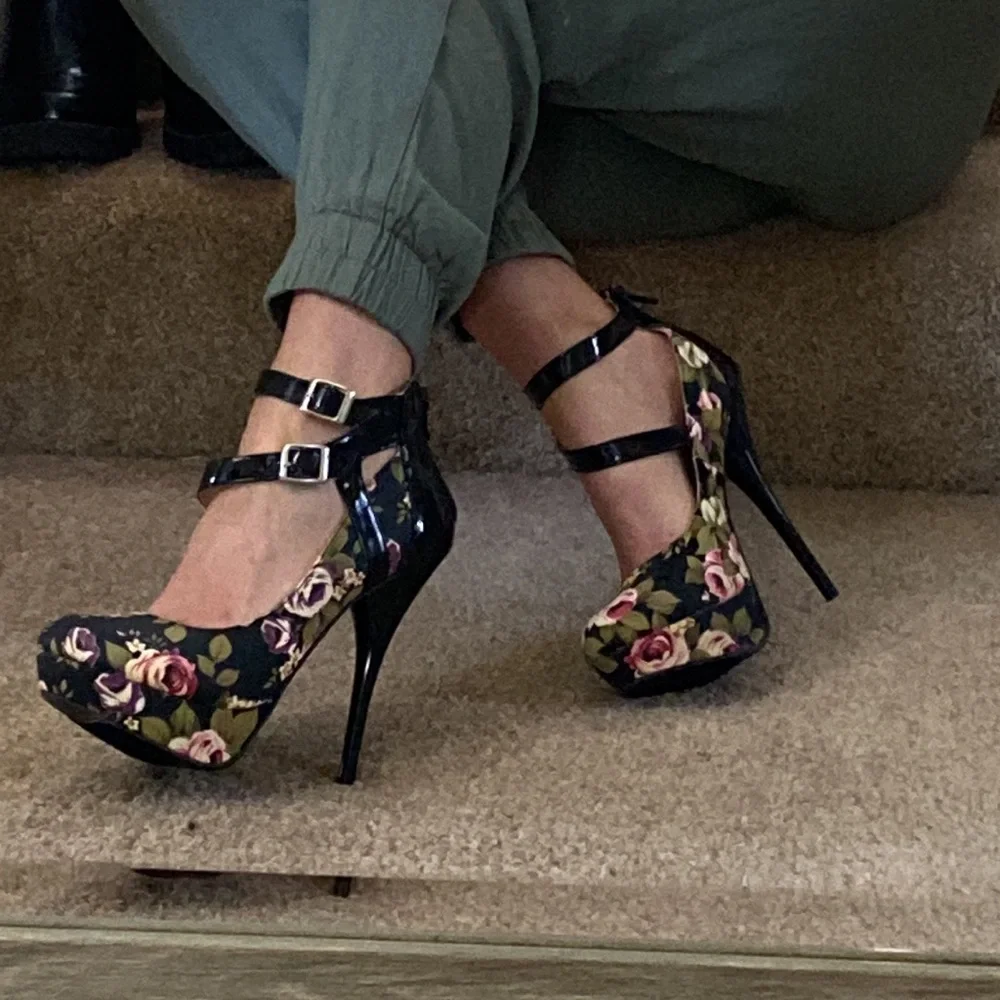 6” Strappy stiletto heels platform floral print